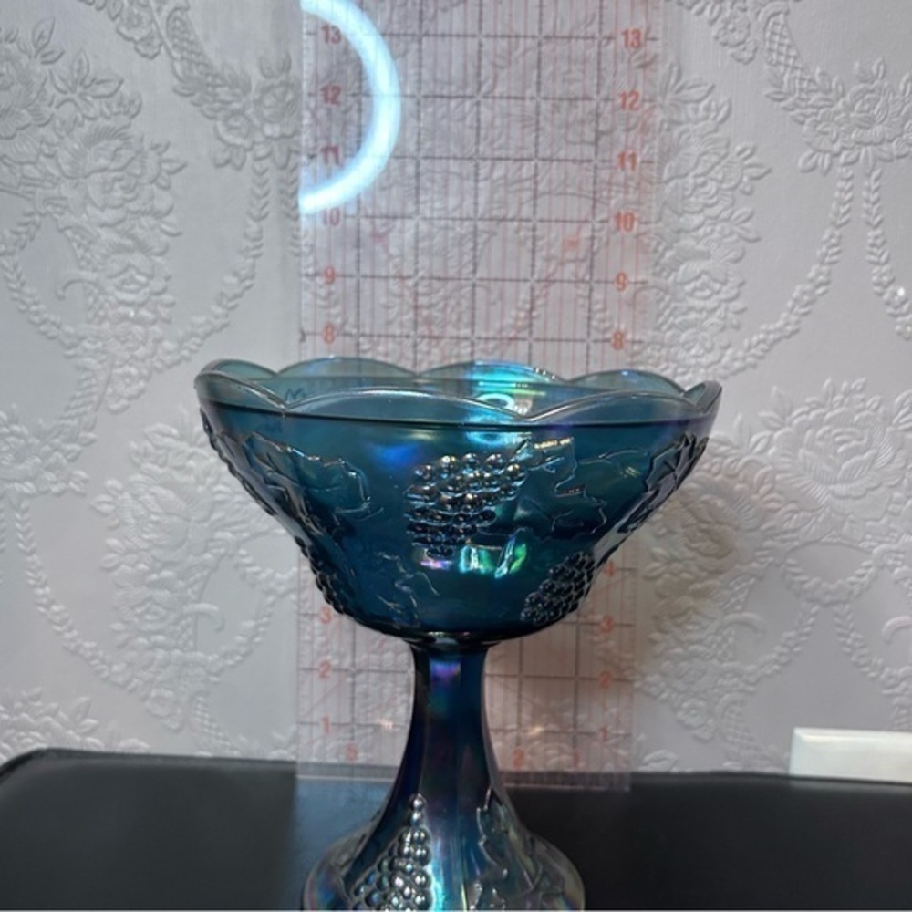 Vintage carnival glass dish pedestal great condition